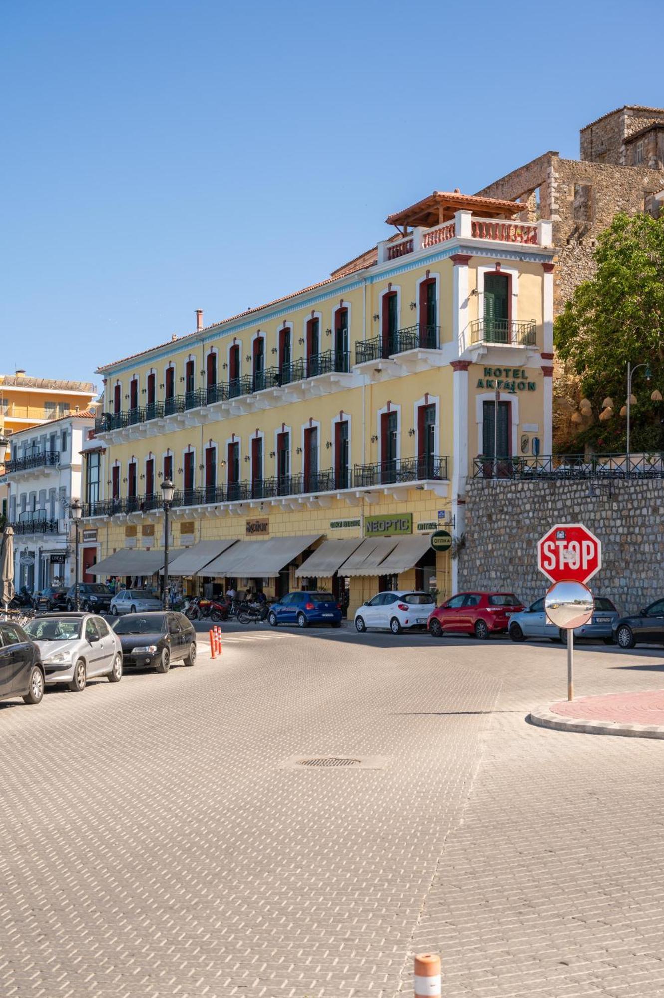 Aktaion City Hotel Gythio Exterior foto